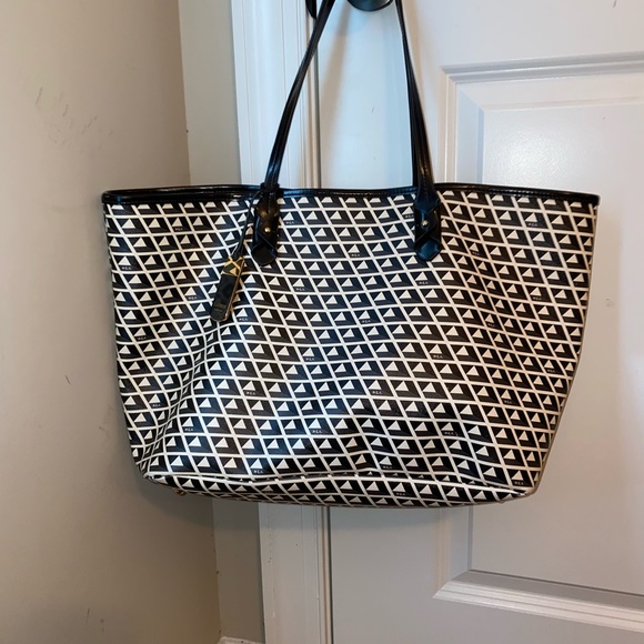 Purse - Picture 2 of 4